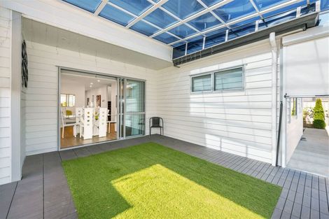 Photo of property in 39 Hikuawa Road, Flat Bush, Auckland, 2019
