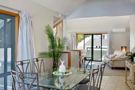 Photo of property in 2/870 Acacia Bay Road, Acacia Bay, Taupo, 3330