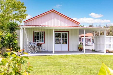 Photo of property in 354 Kaipara Flats Road, Dome Forest, Warkworth, 0981
