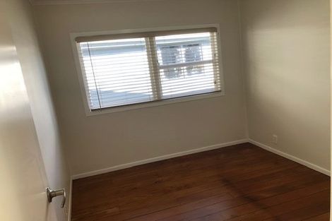 Photo of property in 65 Tane Road, Laingholm, Auckland, 0604