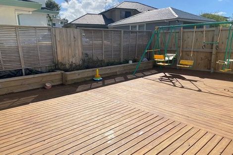 Photo of property in 8 Kelwyn Road, Kelston, Auckland, 0602