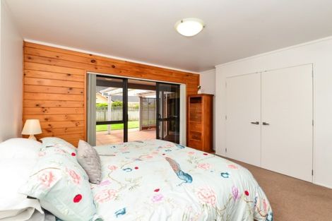 Photo of property in 15 Dallinger Street, St Andrews, Hamilton, 3200