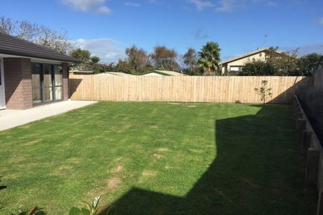 Photo of property in 7 Allans Way, Waiuku, 2123