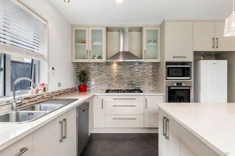 Photo of property in 30 Castellina Drive, Karaka, Papakura, 2113