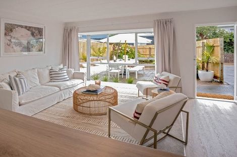 Photo of property in 3/83 Centreway Road, Orewa, 0931