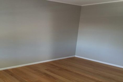 Photo of property in 45 Glen Marine Parade, Glendene, Auckland, 0602