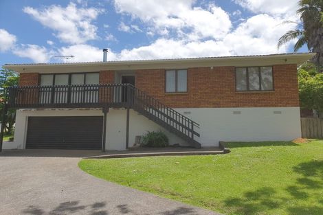 Photo of property in 23 Orinda Close, Botany Downs, Auckland, 2010