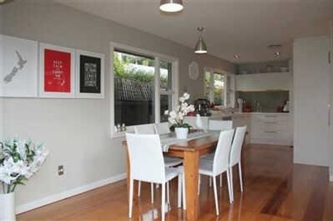 Photo of property in 31 Landsdowne Terrace, Cashmere, Christchurch, 8022