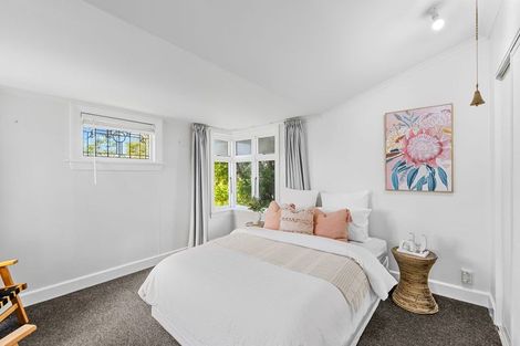 Photo of property in 86 Corson Avenue, Beckenham, Christchurch, 8023