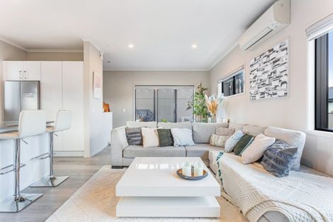 Photo of property in 37 Kerewhenua Crescent, Hobsonville, Auckland, 0616