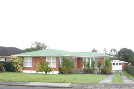Photo of property in 17 Bowater Place, Manurewa, Auckland, 2102