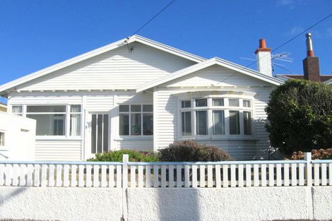 Photo of property in 66 Endeavour Street, Lyall Bay, Wellington, 6022