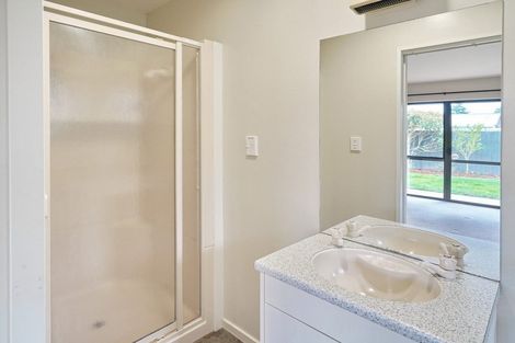 Photo of property in 2/371 Withells Road, Avonhead, Christchurch, 8042