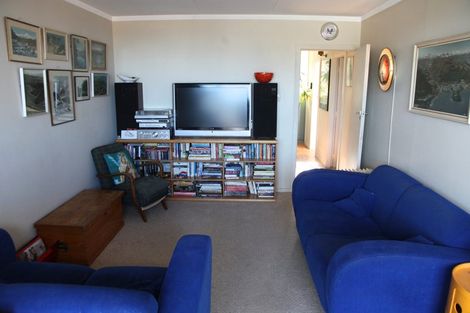 Photo of property in Mccallister Heights, 4/381 Adelaide Road, Newtown, Wellington, 6021