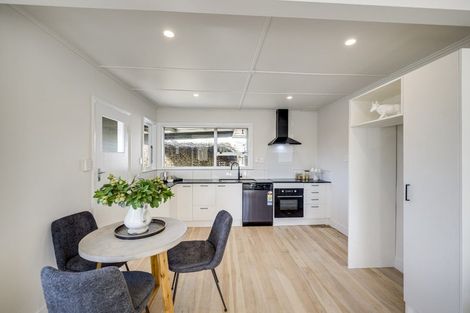 Photo of property in 45 Middle Road, Havelock North, 4130