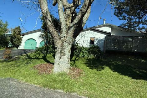 Photo of property in 40 Stapleford Crescent, Browns Bay, Auckland, 0630