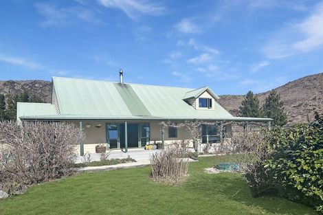 Photo of property in 20 Ahuriri Drive, Omarama, 9412