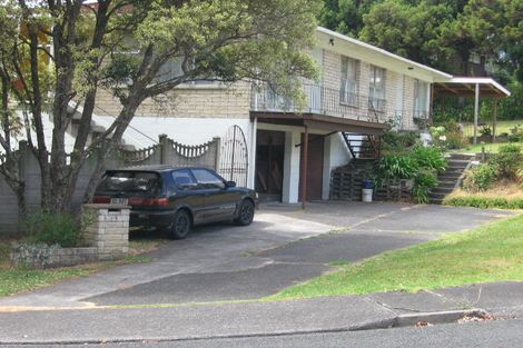 Photo of property in 1/13 Kathleen Street, Totara Vale, Auckland, 0627