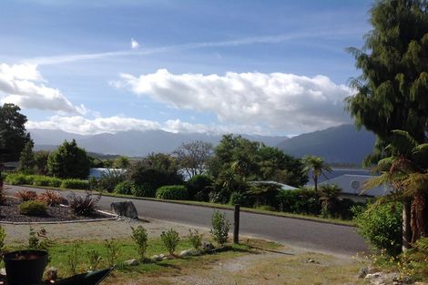 Photo of property in 23 Koe Street, Moana, 7872