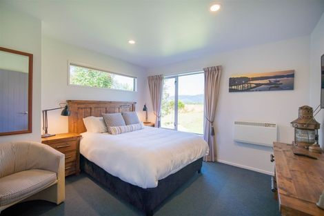Photo of property in 11 Patience Bay Drive, Te Anau, 9679
