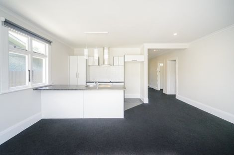 Photo of property in 11 Shamrock Street, Takaro, Palmerston North, 4412