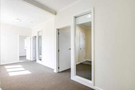 Photo of property in 100 Guppy Road, Taradale, Napier, 4112