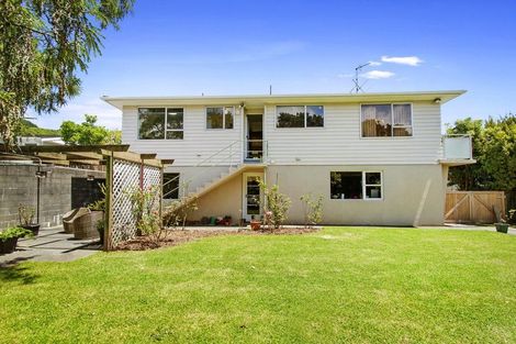 Photo of property in 64 Oriel Avenue, Tawa, Wellington, 5028