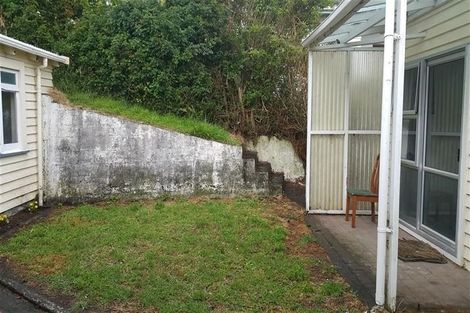 Photo of property in 113 Mangorei Road, Merrilands, New Plymouth, 4312