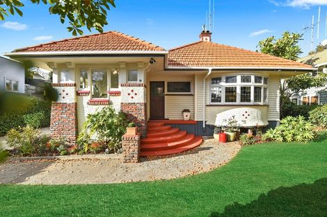 Photo of property in 37 Myrtle Street, Hamilton East, Hamilton, 3216