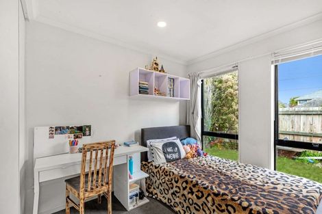 Photo of property in 64 Mcgregors Road, Bromley, Christchurch, 8062