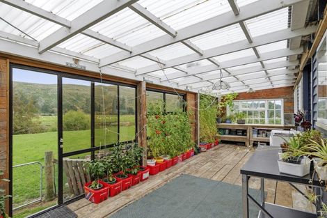 Photo of property in 214 Waianiwaniwa Road, Sheffield, Darfield, 7571