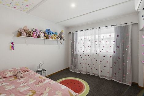 Photo of property in 28 Marlborough Street, Levin, 5510