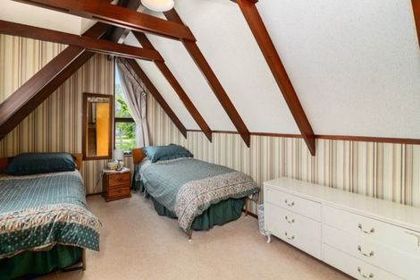 Photo of property in 16 Waitawa Place, Lynmore, Rotorua, 3010