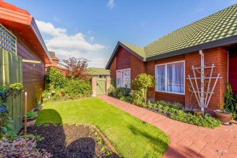 Photo of property in 5/6 Palmer Crescent, Silverstream, Upper Hutt, 5019