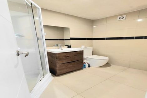 Photo of property in 86d Kelman Road, Kelston, Auckland, 0602