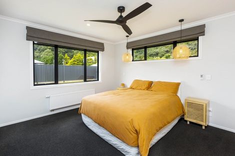 Photo of property in 27 Salisbury Crescent, Wallaceville, Upper Hutt, 5018