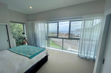 Photo of property in 6 Owhiro Bay Parade, Island Bay, Wellington, 6023
