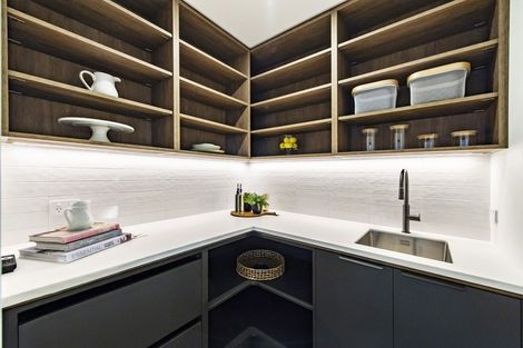 Photo of property in 31 Irvines Track, Halswell, Christchurch, 8025