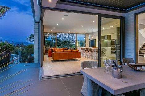 Photo of property in 58a Peter Terrace, Castor Bay, Auckland, 0620