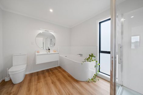 Photo of property in 17 Reakes Crescent, Wallaceville, Upper Hutt, 5018