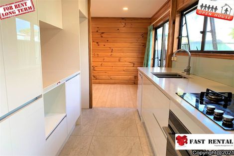 Photo of property in 2/70 College Road, Northcote, Auckland, 0627