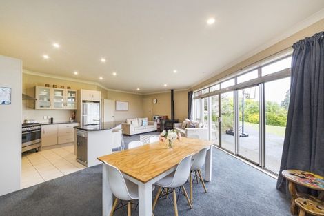 Photo of property in 865 Reid Line East, Bunnythorpe, Palmerston North, 4481