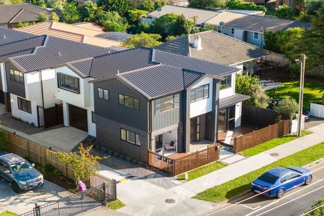 Photo of property in 71a Matipo Road, Te Atatu Peninsula, Auckland, 0610