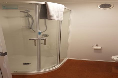 Photo of property in 38 Pitau Road, Mount Maunganui, 3116