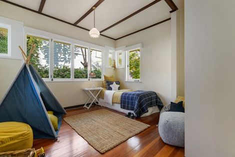 Photo of property in 37 Myrtle Street, Hamilton East, Hamilton, 3216