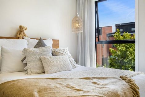 Photo of property in 8 Uku Lane, Hobsonville, Auckland, 0616