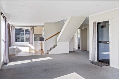 Photo of property in 146 Miranda Street, Stratford, 4332