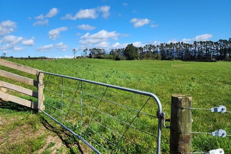 Photo of property in 868 Upland Road, Egmont Village, New Plymouth, 4372