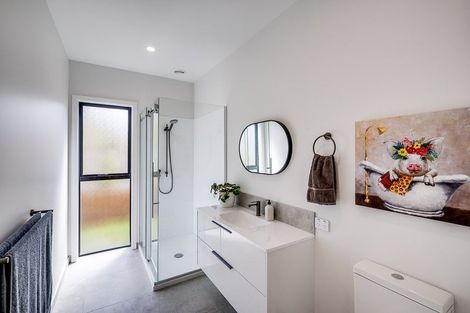 Photo of property in 91 Oak Road, Poraiti, Napier, 4112