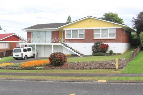 Photo of property in 9 Blyton Lane, Pakuranga Heights, Auckland, 2010